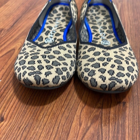 Rothy's Sz 8.5 Spotted Animal Print Round Toe Ballet Flats - Picture 9 of 10